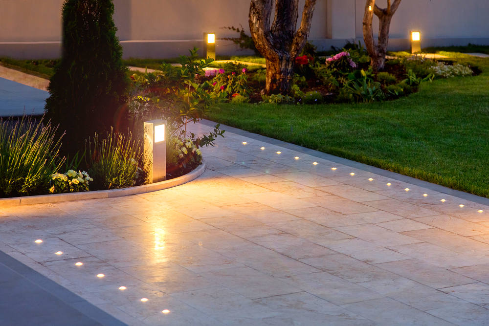Landscape Lighting - 5 Reasons to Hire a Professional for Landscape Lighting